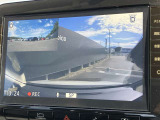 ドライブレコーダーの映像。ナビのモニターに前後の映像を映し出せます