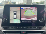 【アラウンドビューモニター&バックモニター】クルマを真上から見下ろしているかのような映像が表示され、周囲の状況がひと目で把握できます!駐車が苦手な方でも安心してスマートに駐車できます!