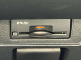 【ETC】装備!高速等、有料道路の料金所はもちろん話題のスマートICもスムーズに通過でき♪カードがあればご納車日当日からお使い頂けますよ.