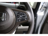 Hondaセンシングの機能のひとつ、アダプティブクルーズコントロール付!アクセルから足を離しても設定したスピードと前車との車間を保ち走行してくれます!車線維持もアシスト☆高速道路で疲労軽減ですね☆