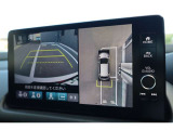 【マルチビューカメラシステム】車を上空から見た視点をナビ画面に表示。駐車での運転を安全にサポートします!