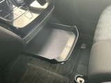 ちょっとした小物などが置けちゃうトレイ