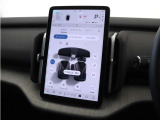 先進のエアピュリファイヤー(PM2.5センサー付)は、車内に侵入する有害なPM2.5微粒子を最大80%除去。よりクリーンで健康的な空気で満たされたキャビンであなたとあなたの大切なゲストをお迎えします。