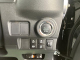 車両状態証明書修復歴の有無も一目瞭然。機能や内装・外装、走行距離、修復歴の有無をチェックし、クルマの状態を10段階にした車両状態証明書。数字や記号を使ってわかりやすく表示しています。