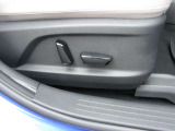 運転席パワーシートなので調整も簡単に操作していただけます!