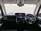 機能性あふれる運転席周りになっています。スイッチ類もとても使いやすく快適に運転できます♪