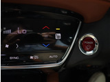 【車屋】として、長く車業界に従事した経験豊富なスタッフが多数在籍しております。