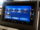 CD、DVD、Bluetooth、AM、FM、AUX、スマートフォン接続ができます。