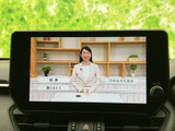 テレビ番組を画面で視聴できる装備です。お出かけ先での休憩中など、停車時に映像を楽しめるのがうれしいポイント。画面表示も見やすく、車内で過ごす時間をより充実させてくれます。
