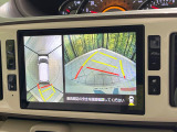 【パノラマモニター】専用のカメラにより、上から見下ろしたような視点で360度クルマの周囲を確認することができます☆死角部分も確認しやすく、狭い場所での切り返しや駐車もスムーズに行えます。