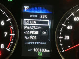 車線逸脱警報機能&衝突回避ブレーキ機能が付いています。