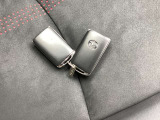 【キーフリーシステム&エンジンスタートシステム】専用キーを携帯していれば、リクエストスイッチにタッチするだけでロック・アンロックが出来ます。エンジンをかける時はエンジンスタートボタンを押すだけ!