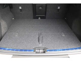 使いやすいスクエア形状。荷物が積みやすいのがXC40の魅力