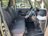 店舗併設のサービス工場にてホンダ車を知り尽くしたサービススタッフが心を込めて納車整備を実施致します。