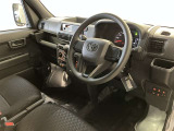 分かりやすく操作しやすい運転席まわりです☆