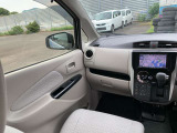 ☆内外装クリーニング☆車の隅々まで徹底的にクリーニングを行っておりますので内外装ともに綺麗な状態でご納車いたします!