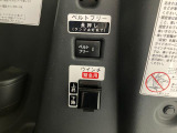 延長保証につきましてはお求めいただく車両によって保証料が異なりますので、当店スタッフまでお気軽にお問い合わせくださいませ。