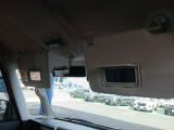 運転席/助手席サンバイザーにはバニティーミラーが付いてます☆