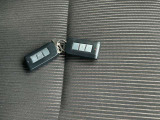 インテリジェントキー装備。ポケットやカバンに入れておくだけ。車両の始動操作を楽にする便利アイテム☆