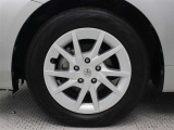 純正アルミホイールです。205/60R16