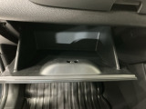 専門業者にて内外装のクリーニングを実施しております!