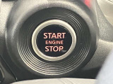 【プッシュ式エンジン・インテリジェントキー】プッシュ式エンジンスタートでブレーキを踏んでボタンを押すだけでエンジン始動がスムーズ!!鍵をカバンに入れているだけでエンジンの始動が可能★