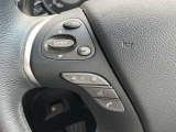 ステアリングスイッチ付なので、ハンドルを握ったままオーディオ操作が可能です☆わき見運転をせず、より安全なドライブが出来ますね♪