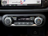 フルオートエアコン!運転席・助手席シートヒーター(2段階調整)付です!
