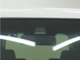 ◆Honda SENSING◆ カメラ等装置で精度の高い検知能力を発揮、安全運転を支援します。ステアリング上のコントローラーに注目!