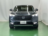 LEDヘッドライトを装備しています。LEDヘッドライトはとても明るく、雨の日や夜間走行も安全・安心です。オートライトコントロール付きで周囲の明るさに応じて自動で点灯・消灯します