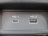 USBソケットも付いてスマホの充電など様々な用途に使用でき便利です