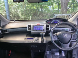 フリード 1.5 G プレミアムエディション 