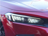 【LEDヘッドライト】省電力で長寿命の明るく運転しやすいLEDヘッドランプです。明るく照らすので暗い夜道からお客様を守ってくれます。