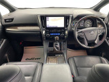 アルファード ハイブリッド 2.5 エグゼクティブ ラウンジ S E-Four 4WD 本革シート