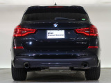 BMWのお車は、走行の安定性とコーナリングの良さを追求し、思い通りにハンドルの操作可能です。試乗車もご用意しておりますので、ぜひ&ldquo;駆け抜ける歓びをご体感ください!