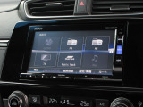 純正メモリーナビ(VRU-225CVi)を装着しております。AM、FM、CD、DVD再生、Bluetooth、音楽録音再生、フルセグTVがご使用いただけます。初めて訪れた場所でも安心ですね!