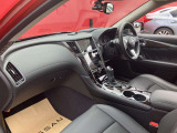 ご納車前にスタッフが入念に清掃し気持ちよく乗り出せるように致します。
