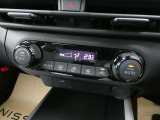 車内を年中快適に保ってくれるオートエアコン。