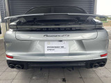 厳しいポルシェ認定中古車品質基準をクリアした車両のみを展示、販売しております。 納車後の保証内容もポルシェ認定中古車ならではの内容となっております。