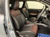 【フロントシート】さまざまな体格の方が快適に運転ができるよう配慮したシートになっております。