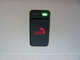 急病時や危険を感じた時、SOSコールスイッチを押すと専門のオペレータに繋がって、警察や消防への連携をサポートしてくれます。また、万が一の事故発生時には、エアバッグ展開と連動して自動通報します。