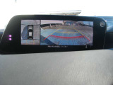 360&deg;ビュー:全方位を確認できて駐車も安心です。