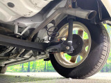 お車を安心してお乗りいただく為には、足回りの定期点検が欠かせません。サービスサポート(有償保証)では無料点検もご提供しており、安心のカーライフをお過ごしいただけるサポート体制が整っています。