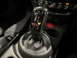 お車はご予約状況などにより、ご案内出来ない場合がございます。ご来店いただける際は、事前にご連絡くださいますよう、お願い申し上げます。