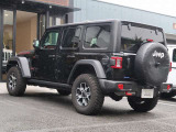 Jeepならではのワイルドさが洗礼された都会的なデザインに落とし込まれています。