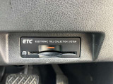 ETC付です。高速道路料金所での小銭の出し入れや雨天時における窓の開閉などの煩わしさが解消出来ます♪料金所の通過もスムーズで快適ですよ☆