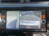 【アラウンドビューモニター】空から見下ろした映像がナビ画面にて確認可能です。駐車もラクラクですよ♪