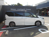 ハンズフリーオートスライドドアです。両手が塞がっていてもスライドドアを開閉出来ますので便利ですよ。