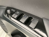 もちろん、パワーウインドウもついております。ワンタッチで窓の開閉が可能です!