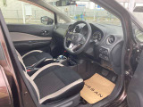 一度ご来店いただき運転席に座ってみてください!シートの座り心地や雰囲気なども感じて頂けます!